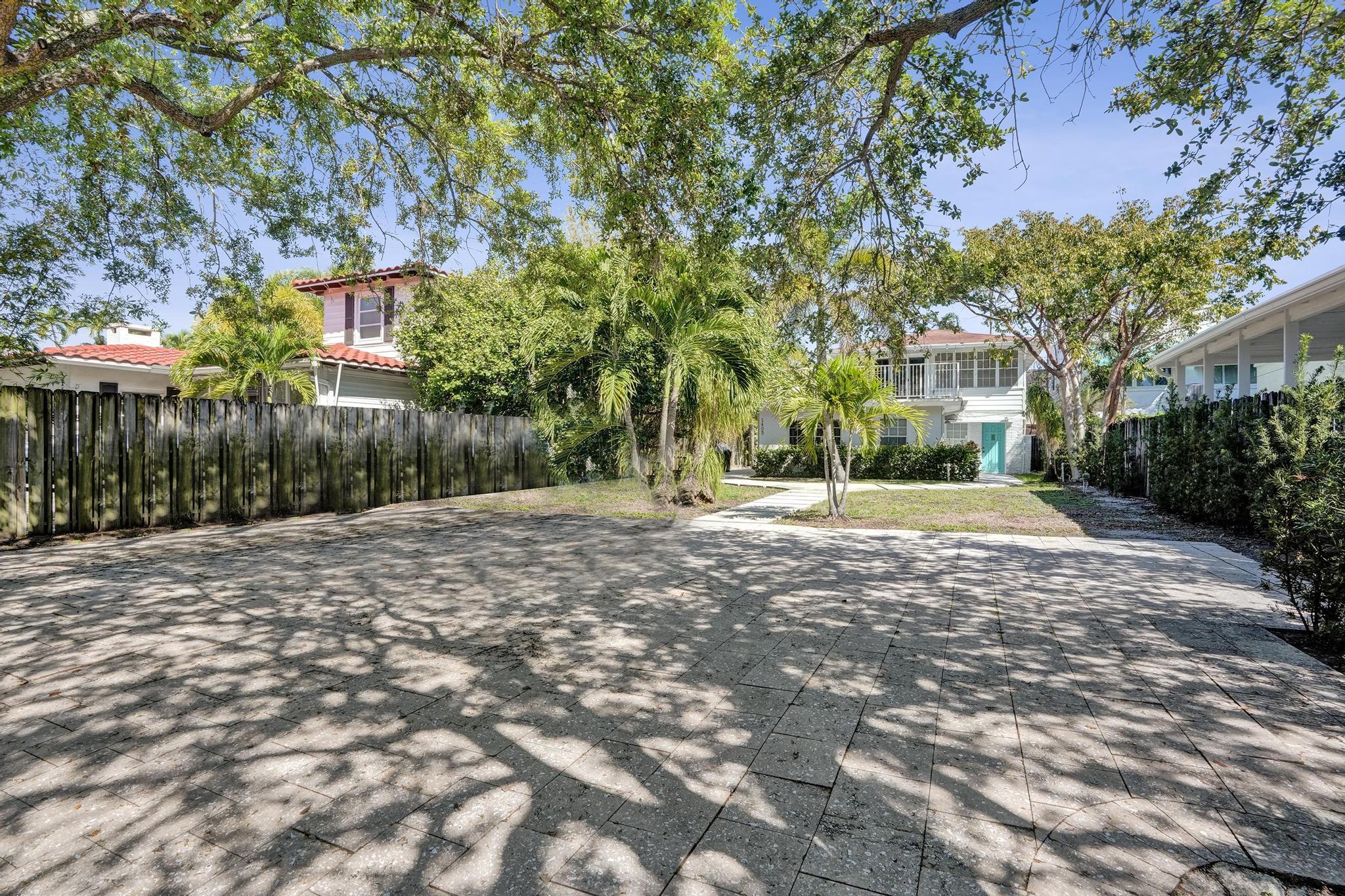 1407 SE 2nd Street 1-4