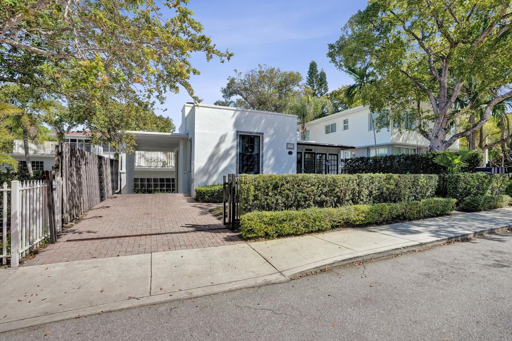 1407 SE 2nd Street 1-4