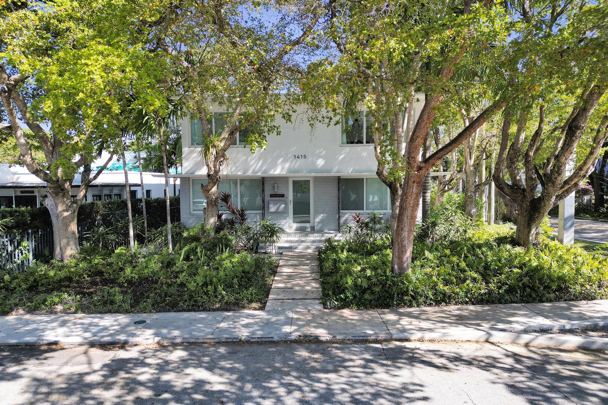 1405 SE 2nd Street