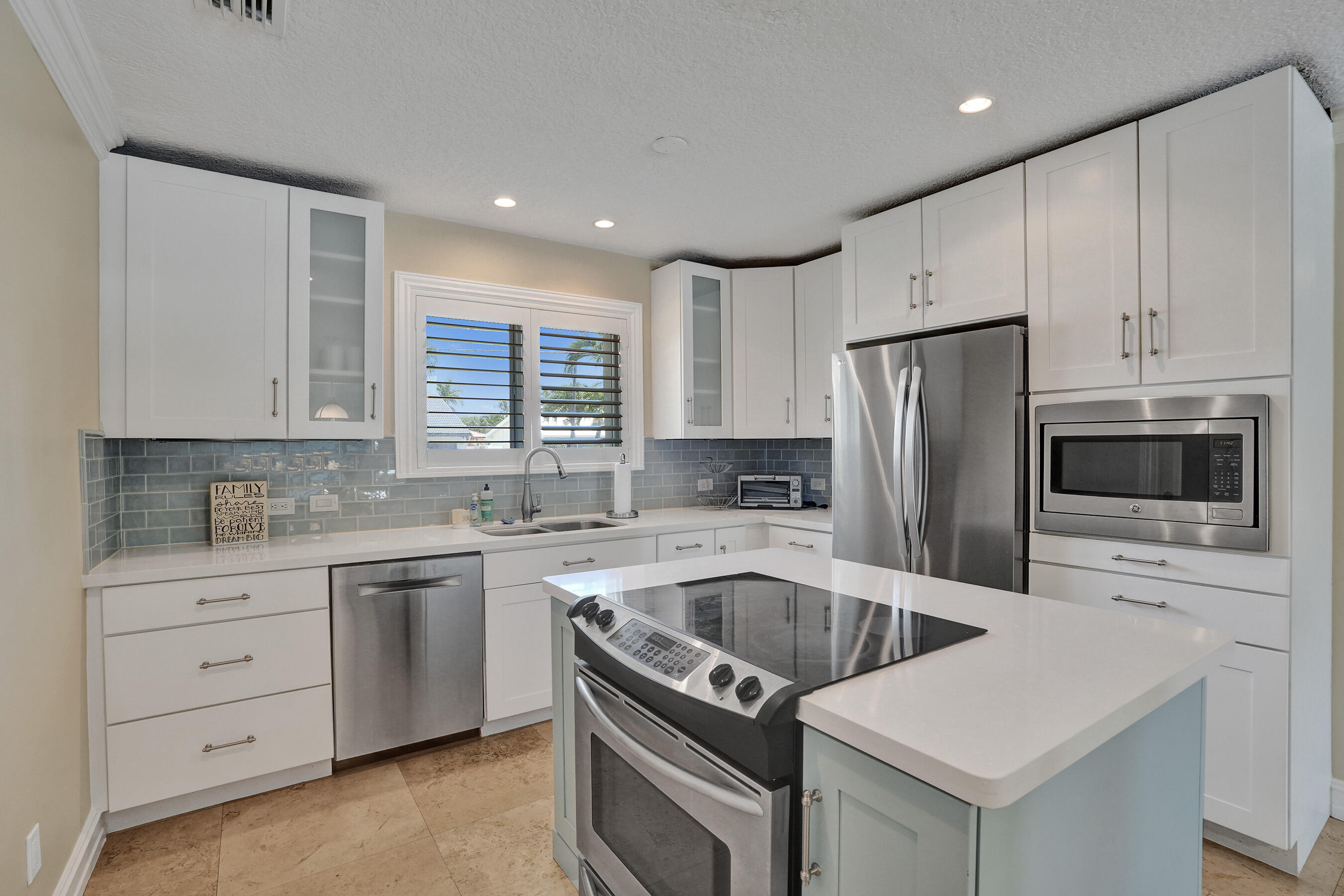 248 Codrington Drive, Lauderdale-By-The-Sea