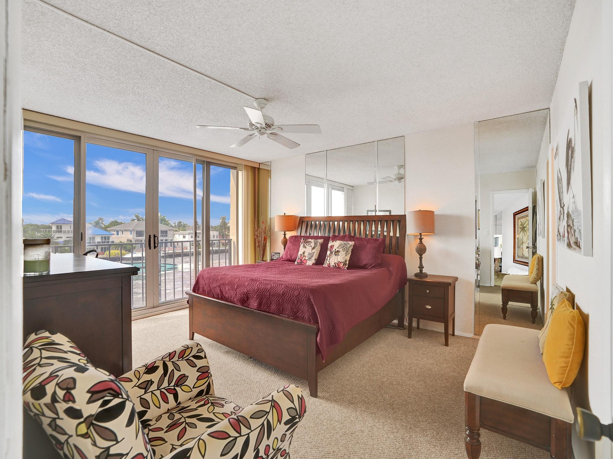 521 N Riverside Dr 308