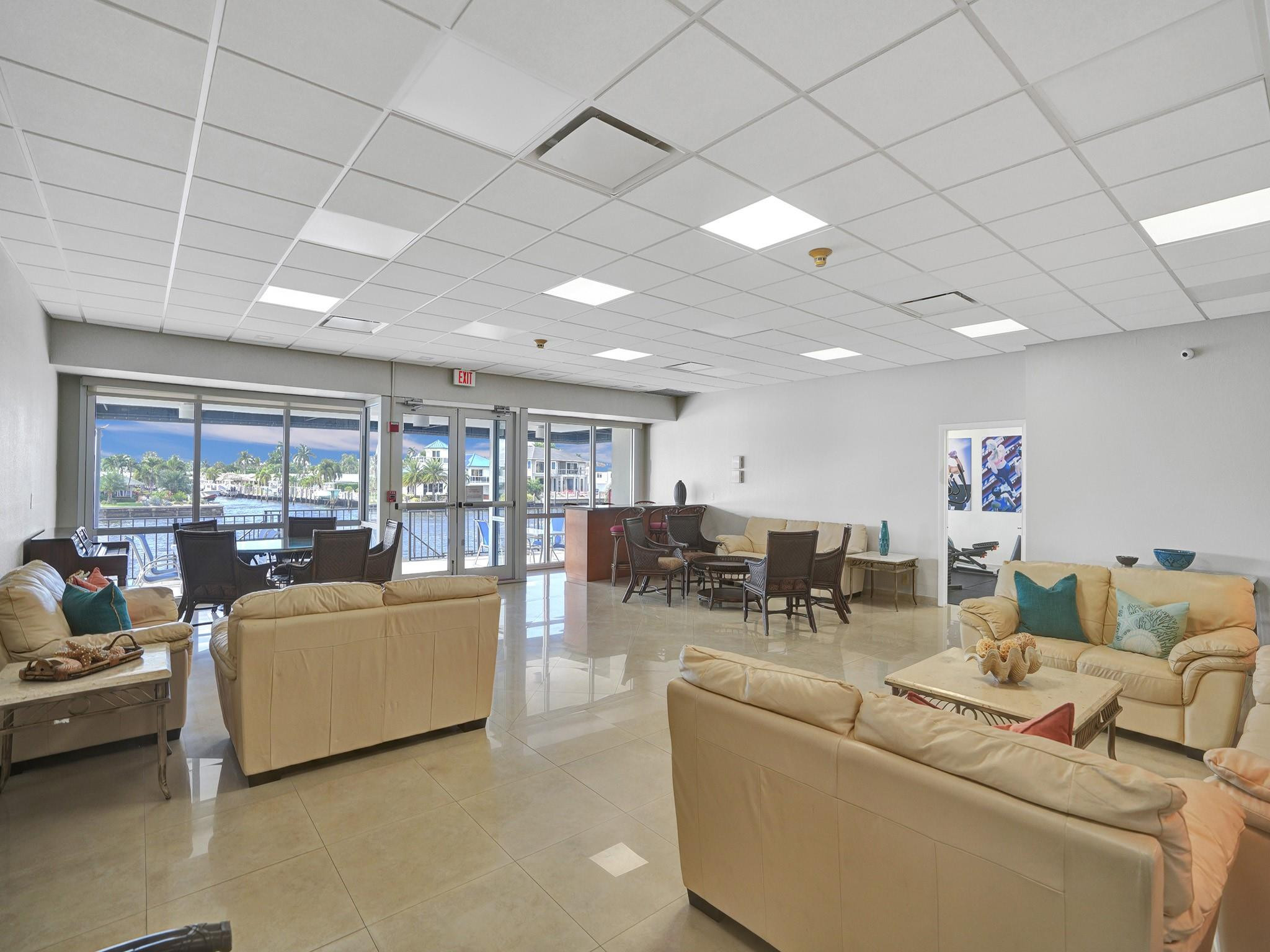 521 N Riverside Dr 308