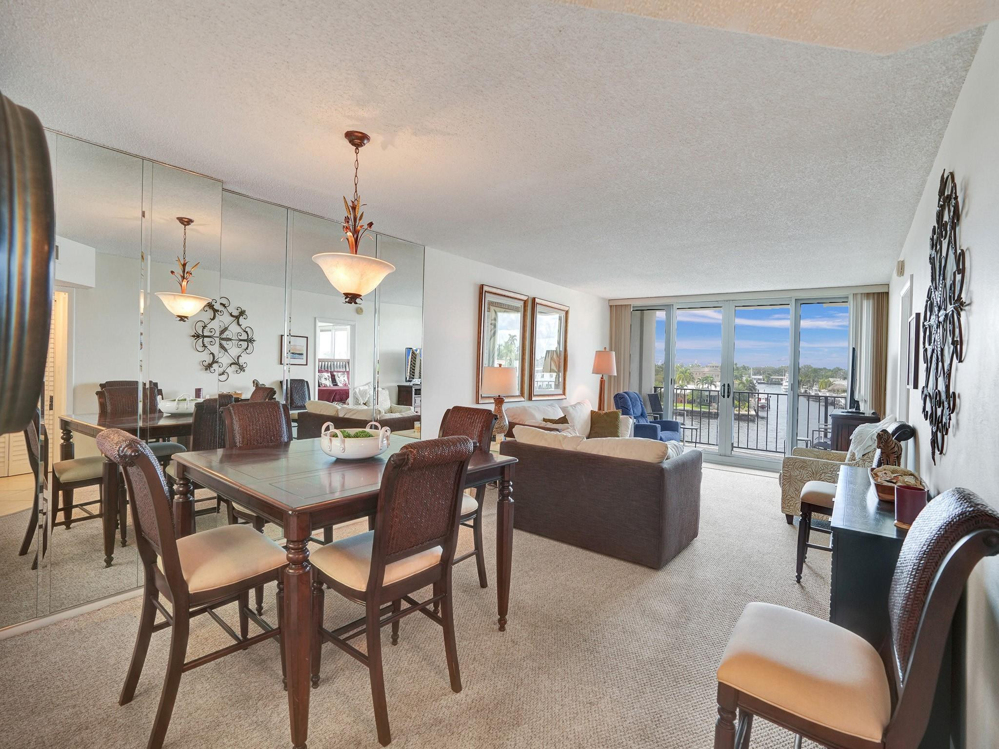 521 N Riverside Dr 308