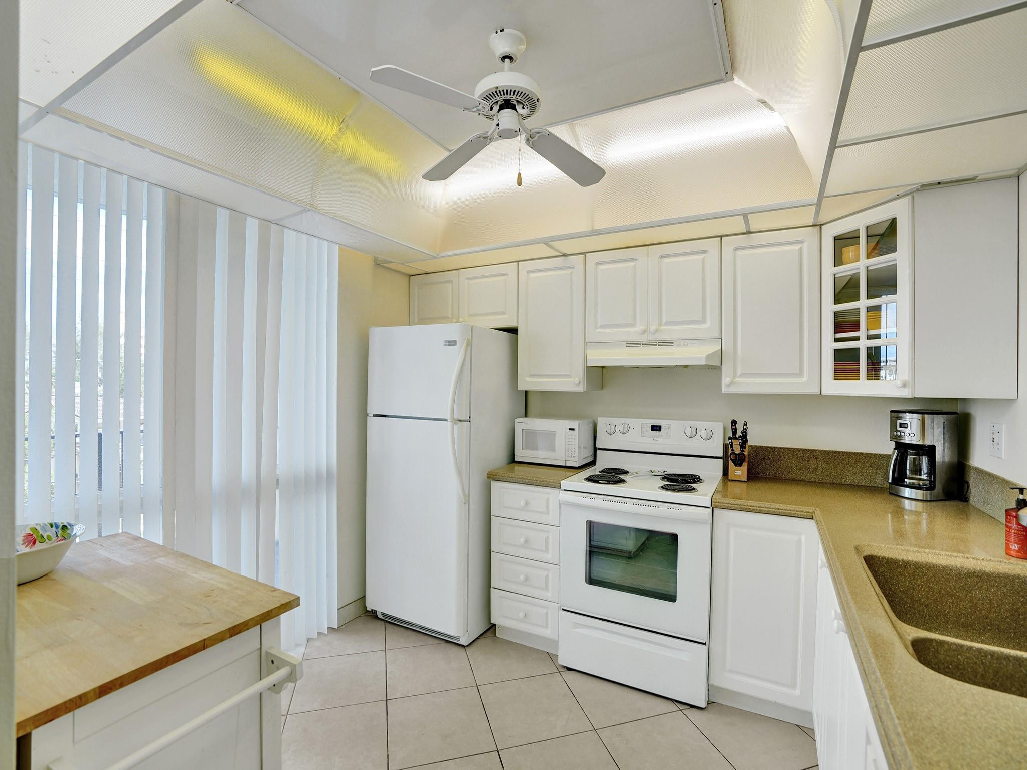 521 N Riverside Dr 308
