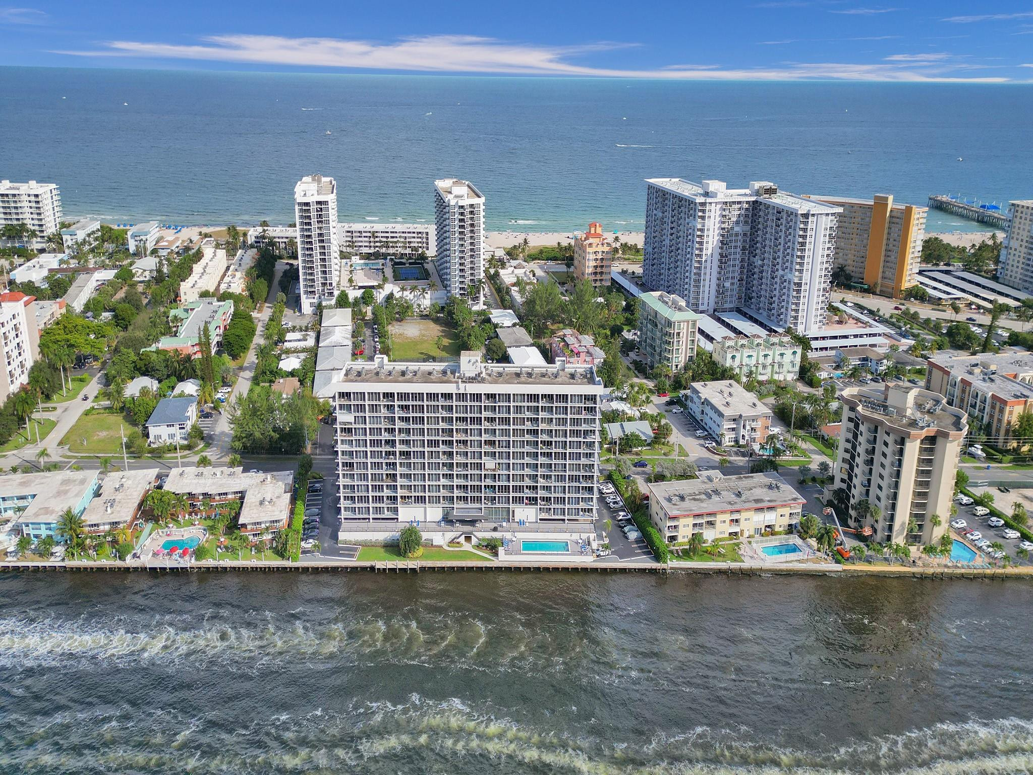 521 N Riverside Dr 308