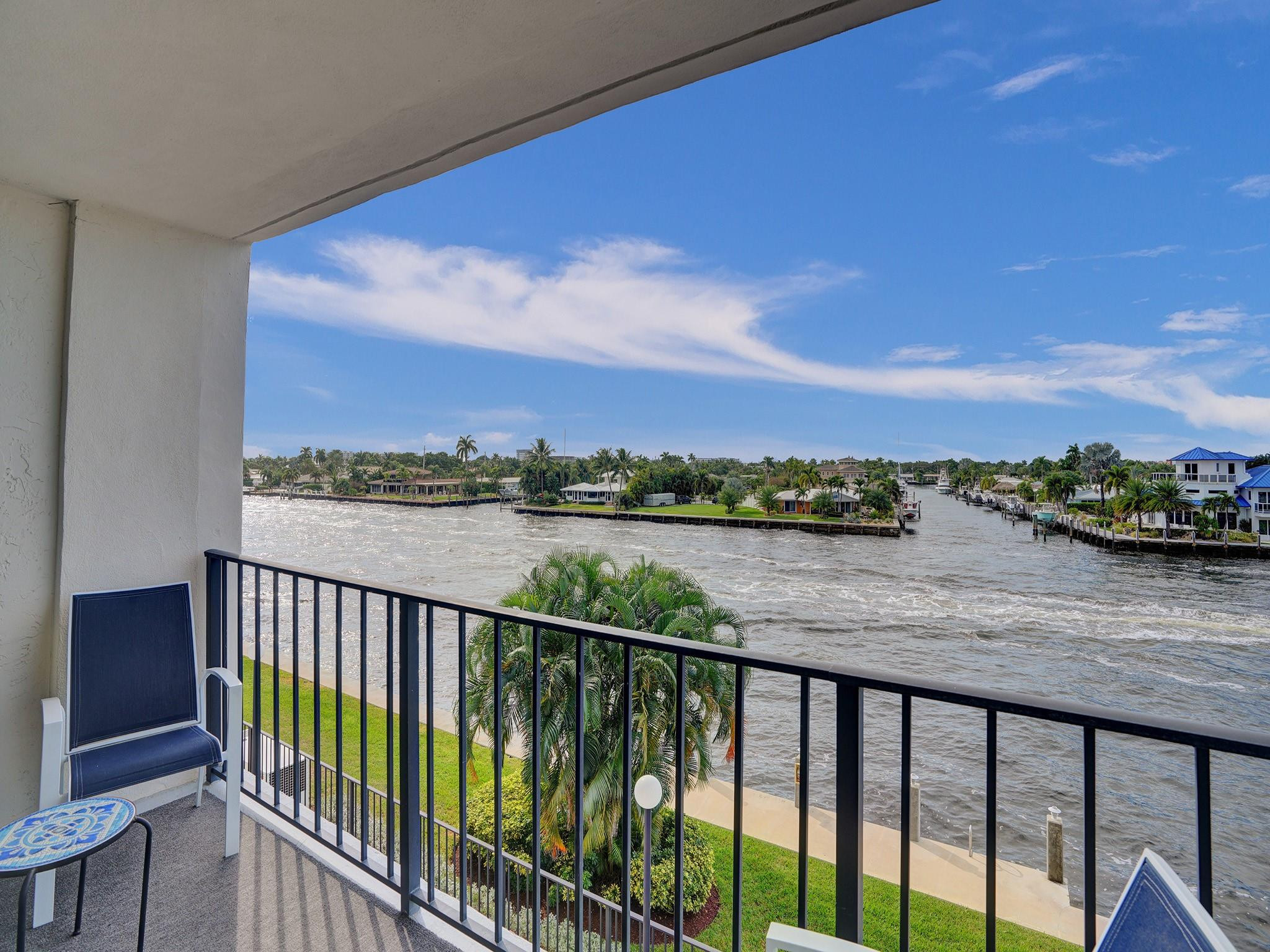 521 N Riverside Dr 308