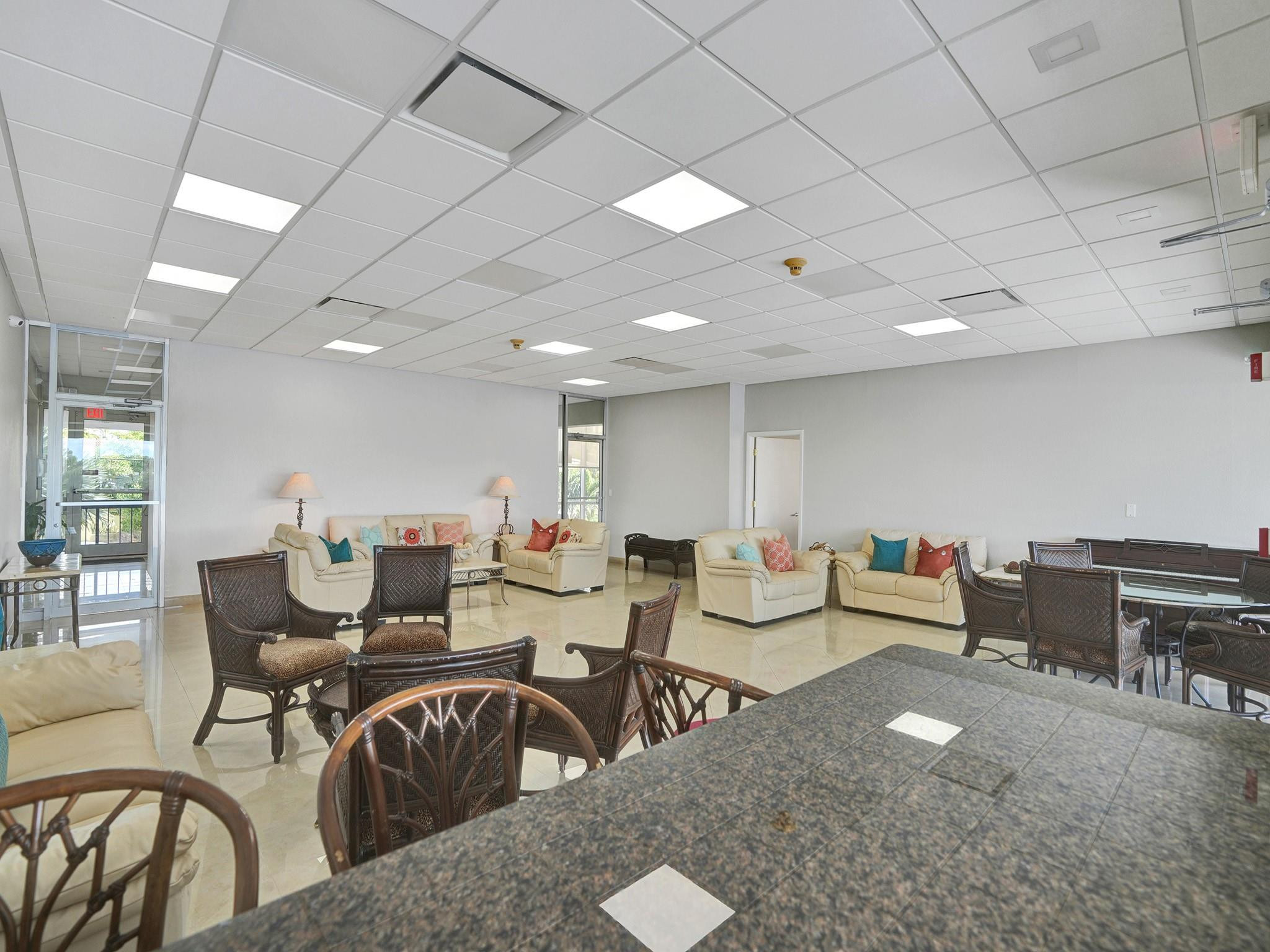 521 N Riverside Dr 308