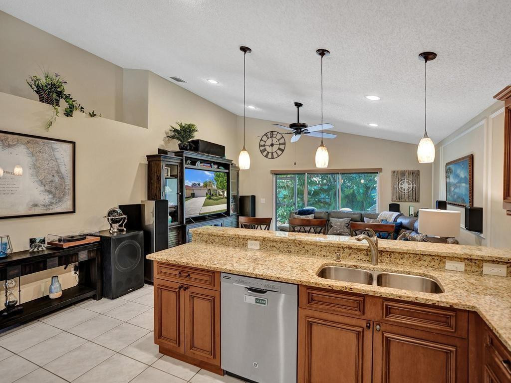 8171 Mystic Harbor Circle