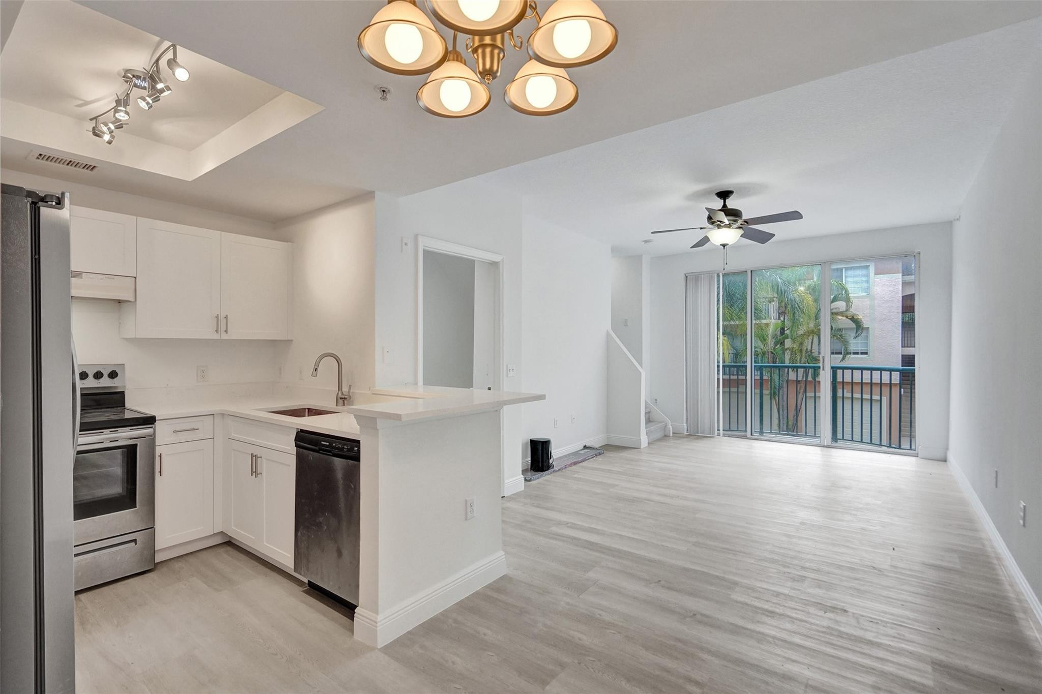 2107 SE 10th Ave 802