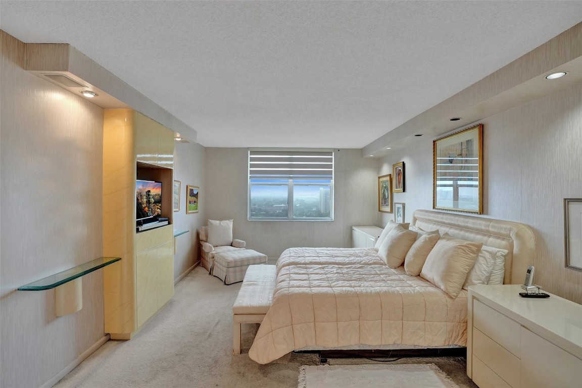 5200 N Ocean Blvd 1411