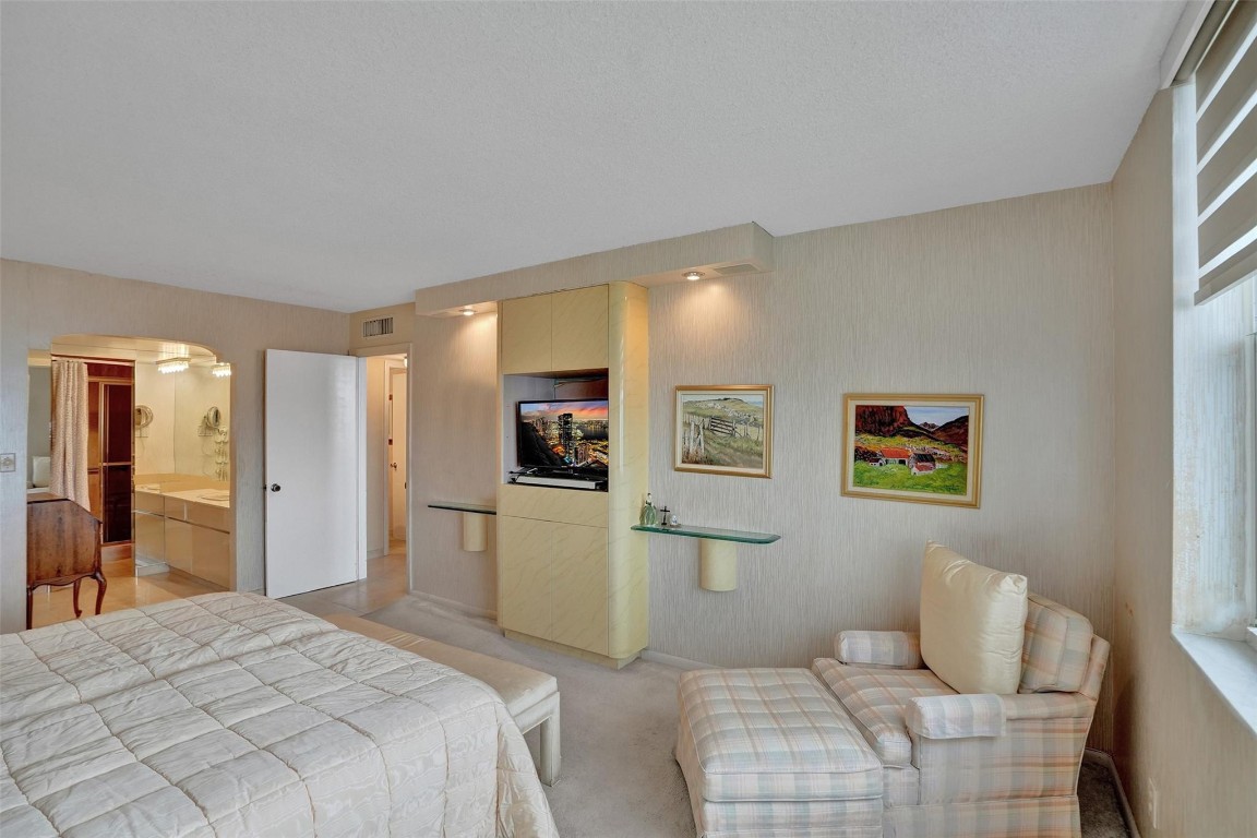 5200 N Ocean Blvd 1411