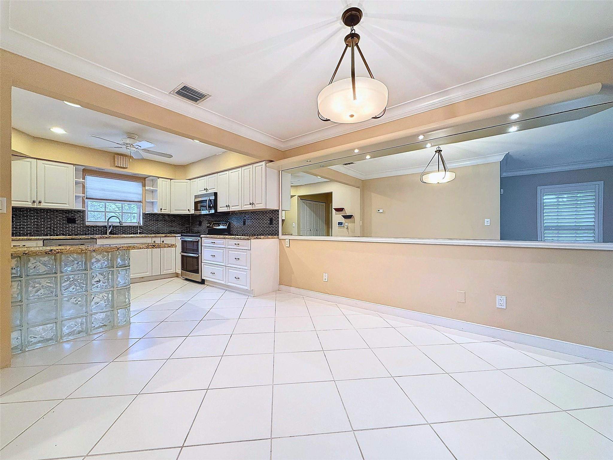 3532 NE 30th Ave