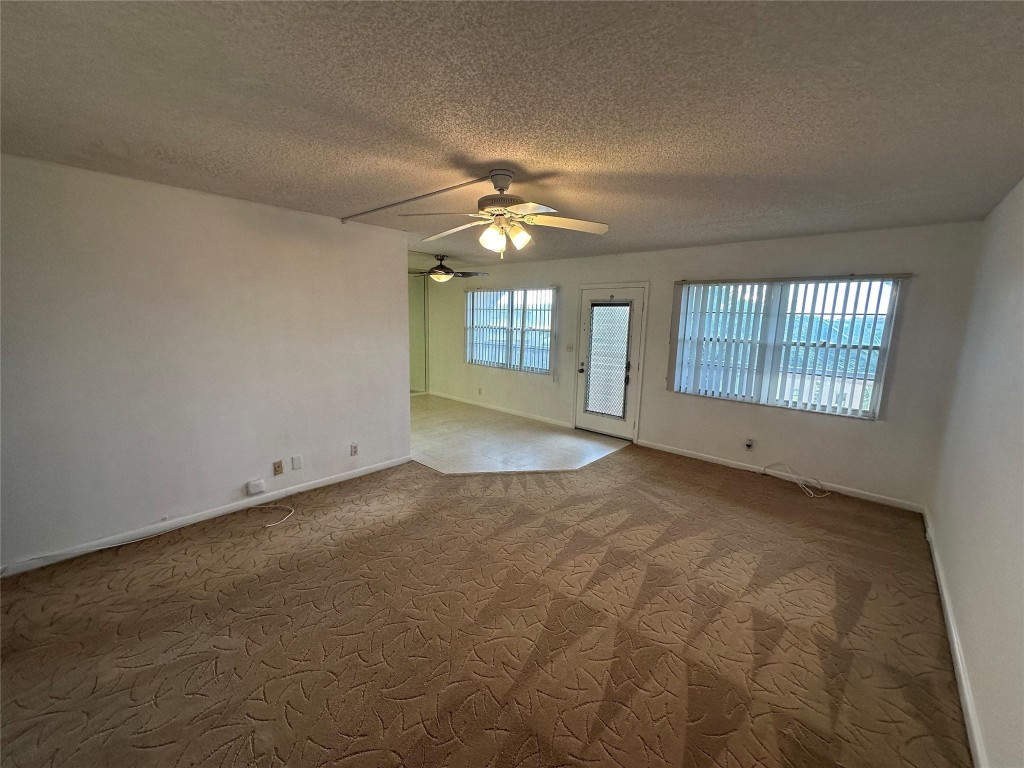 1901 Bermuda Cir J4