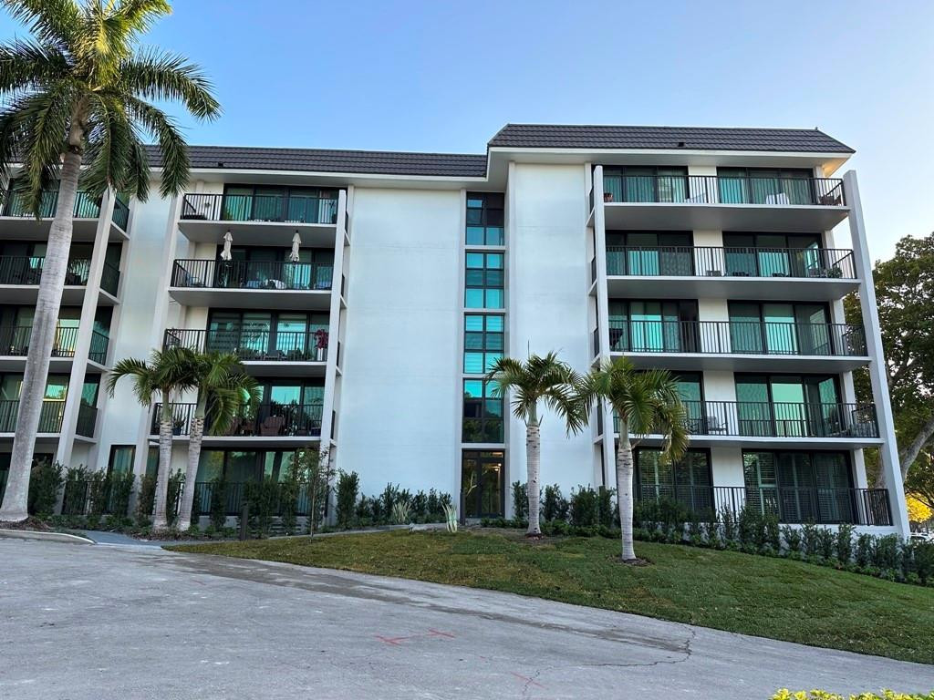 1101 River Reach Dr 310