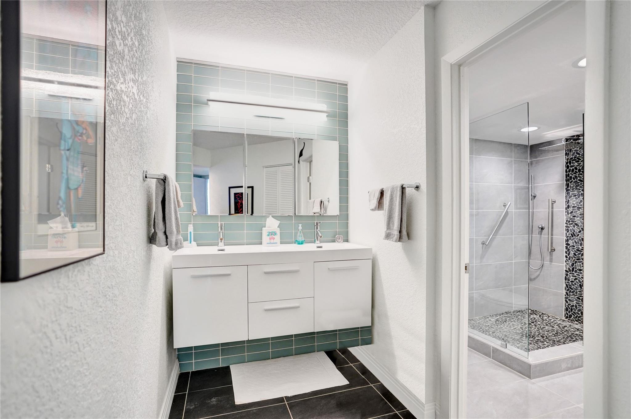 1101 River Reach Dr 310