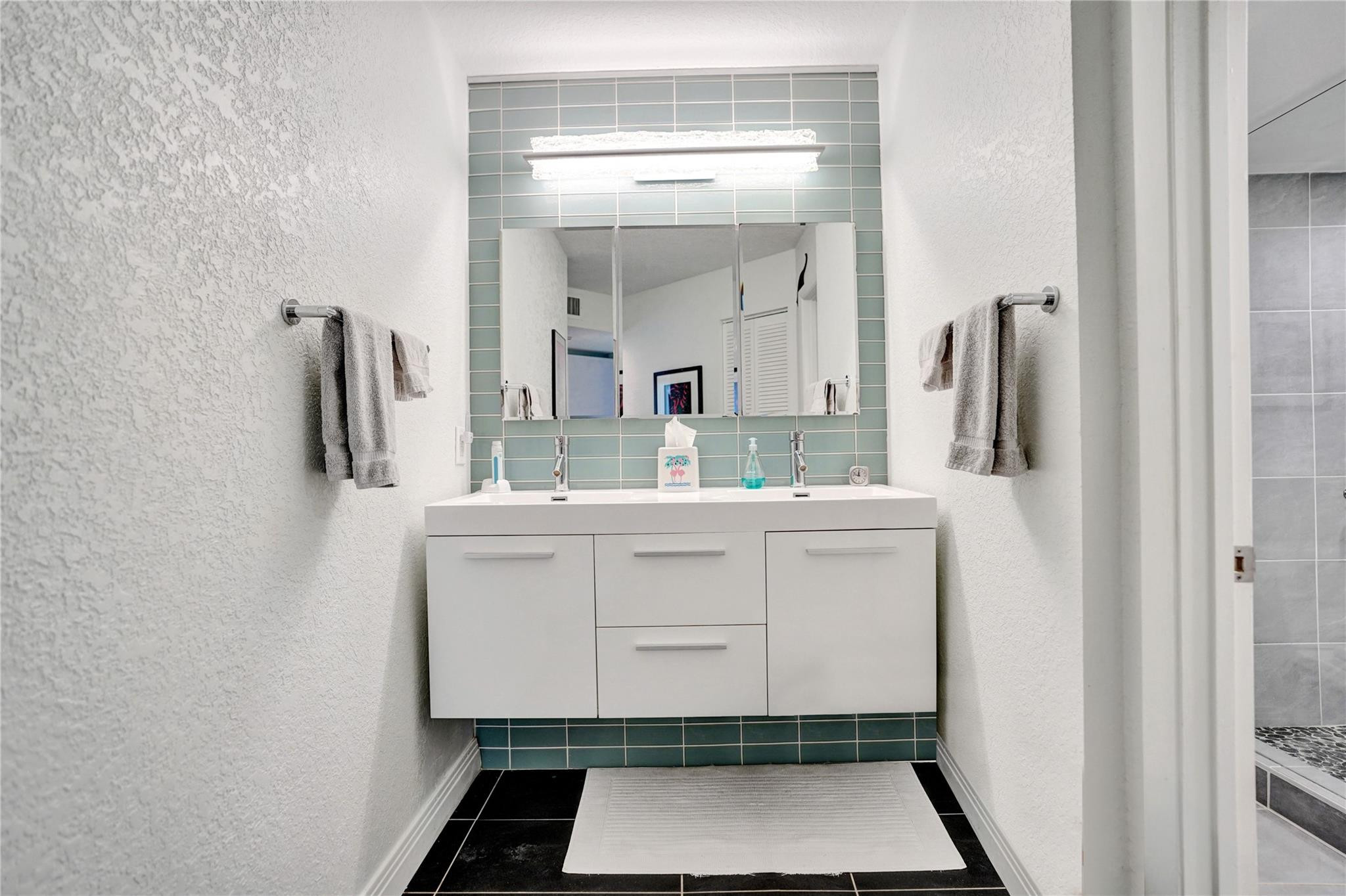 1101 River Reach Dr 310
