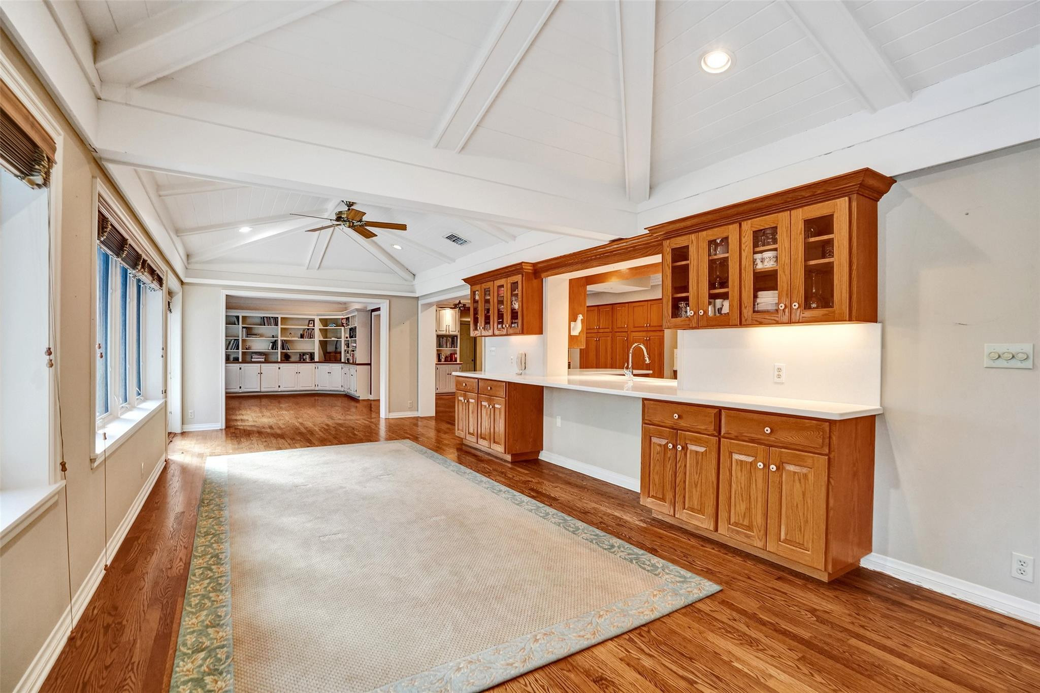 2600 NE 40 Street