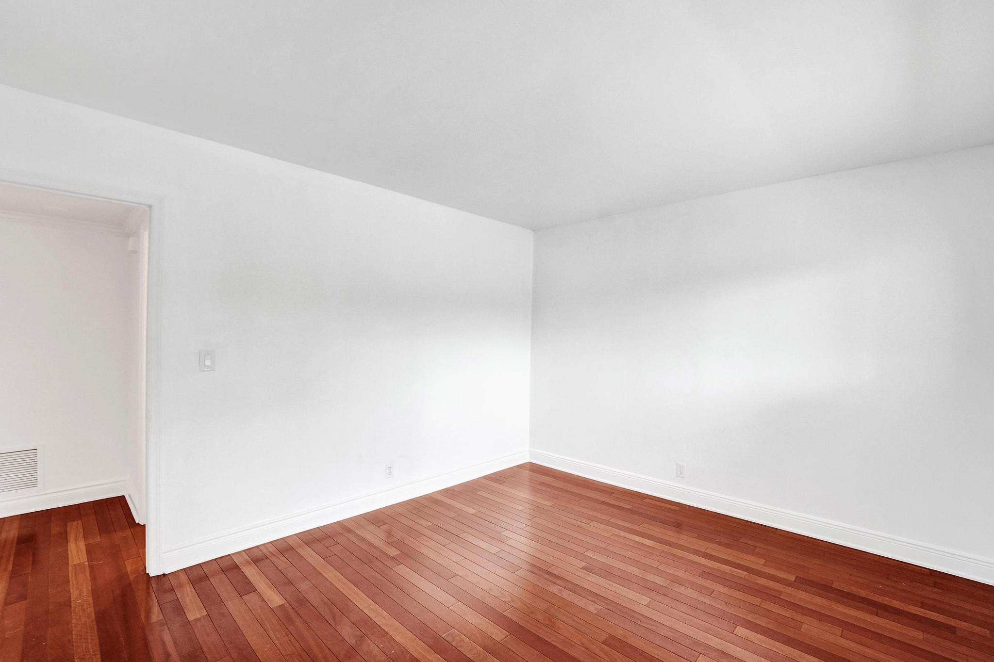 818 SE 4th St 202