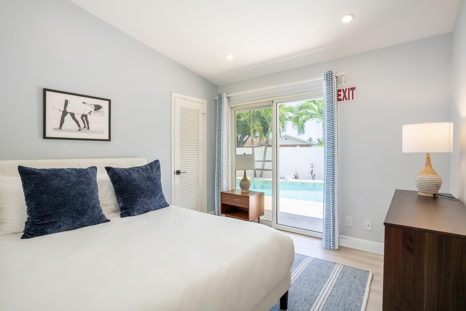 1725 NE 22 terr