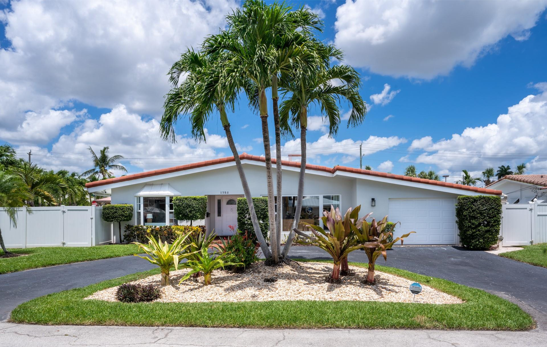 1725 NE 22 terr
