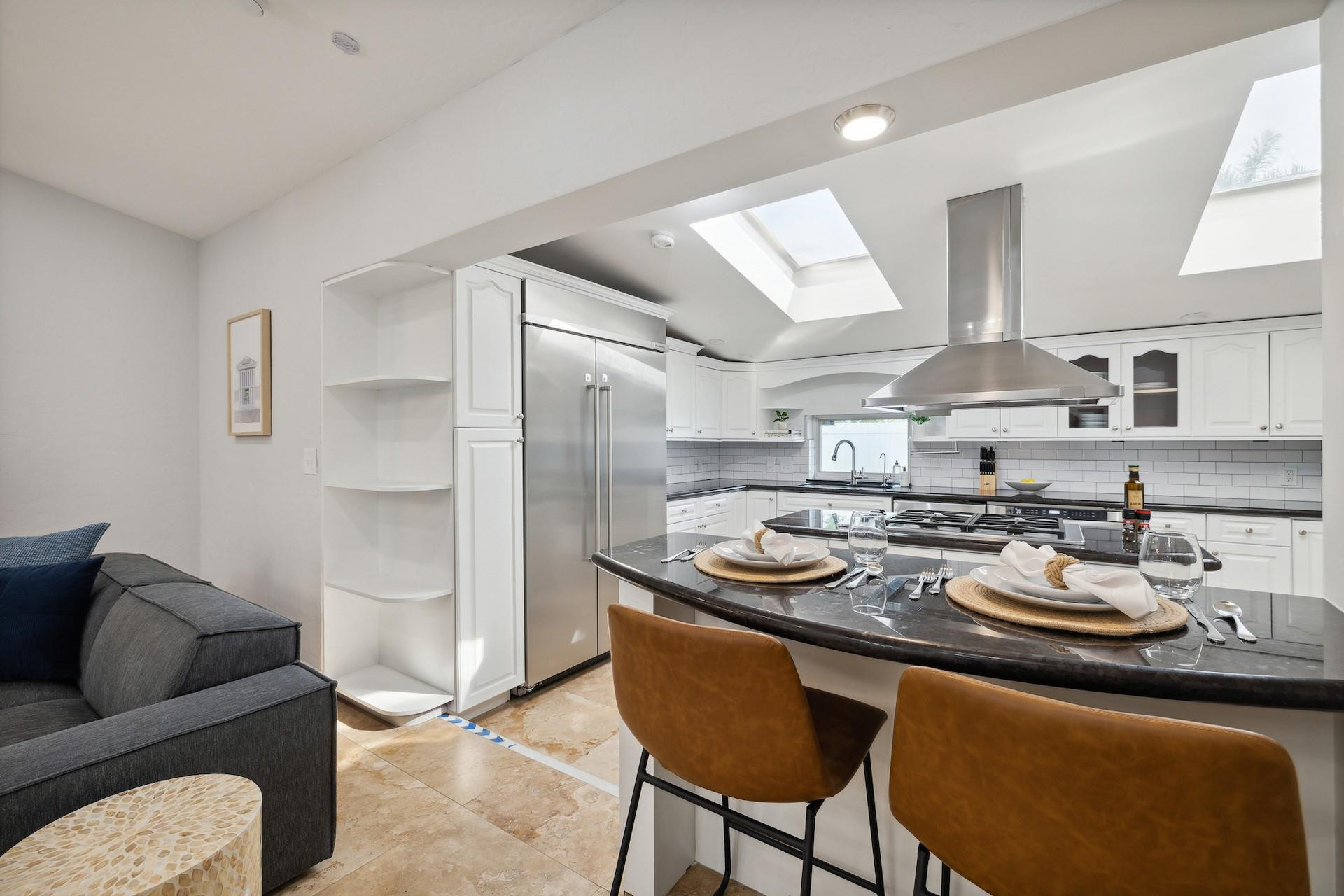 1725 NE 22 terr