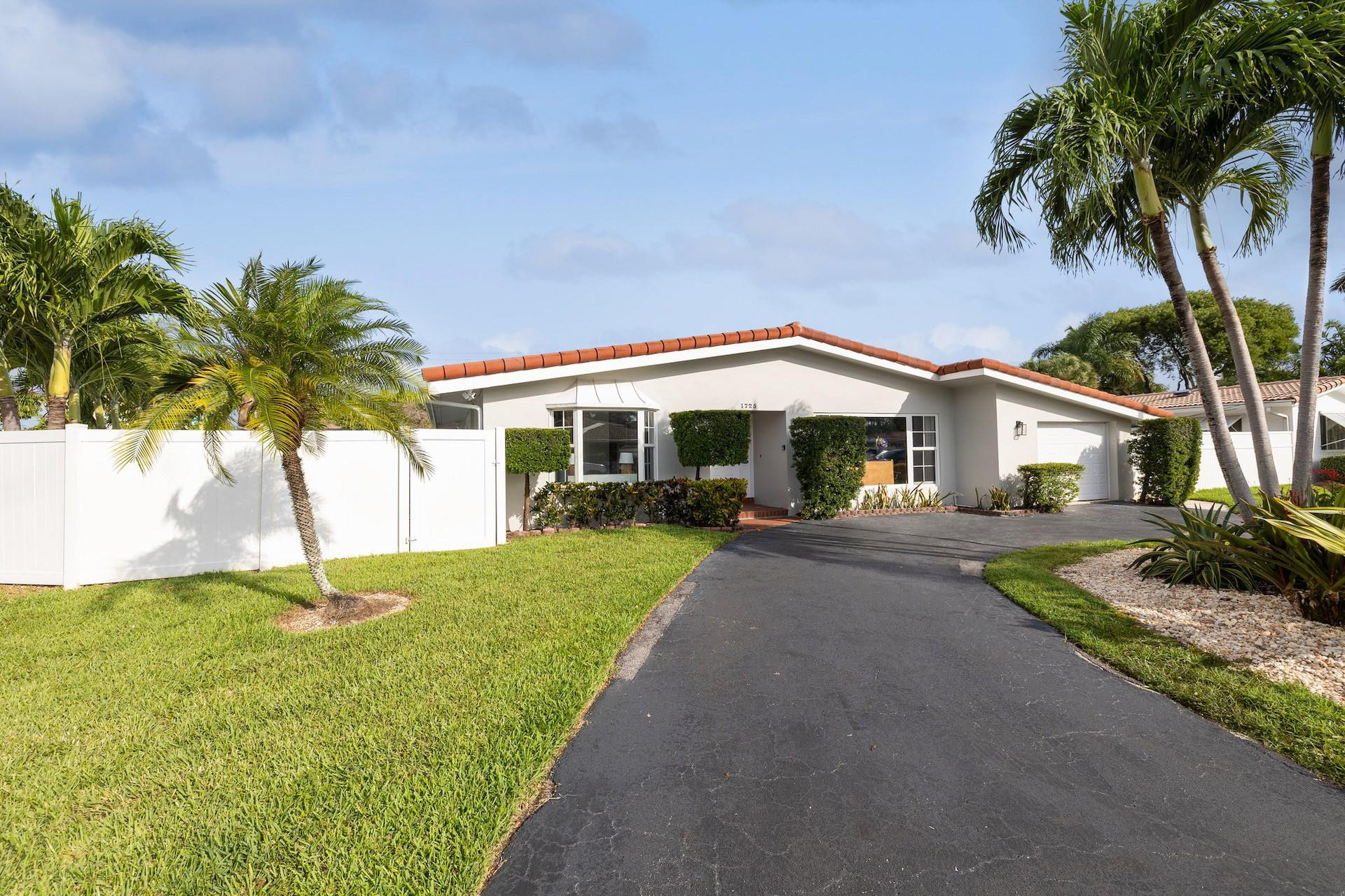 1725 NE 22 terr