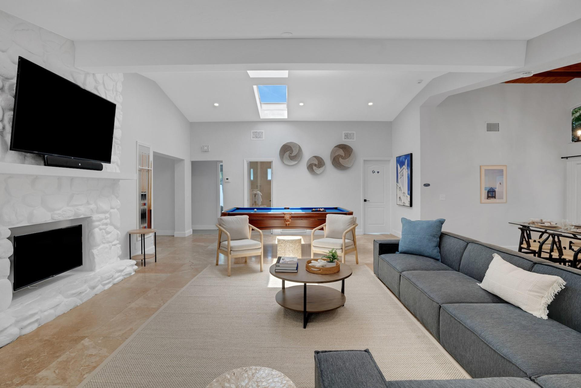 1725 NE 22 terr