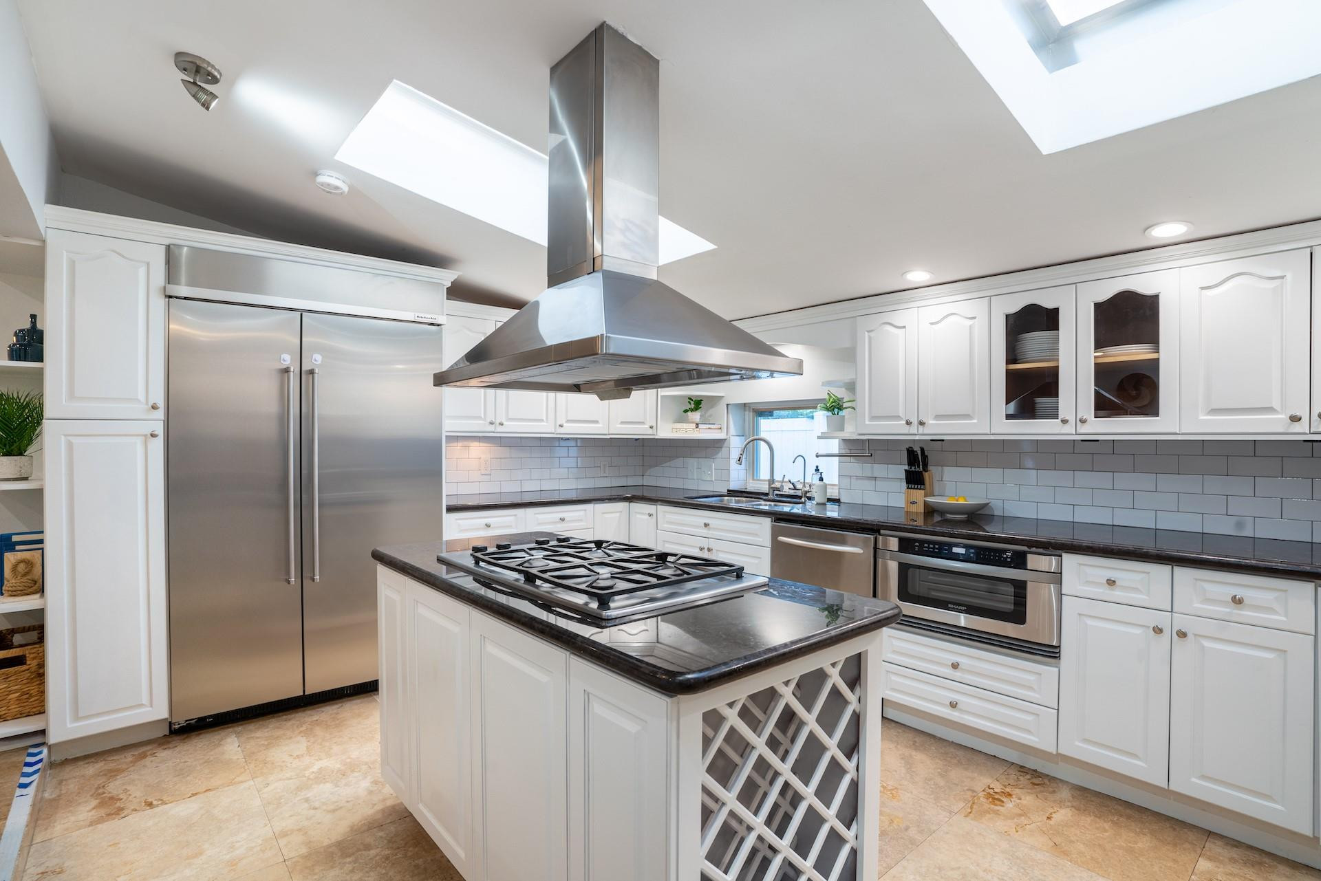 1725 NE 22 terr