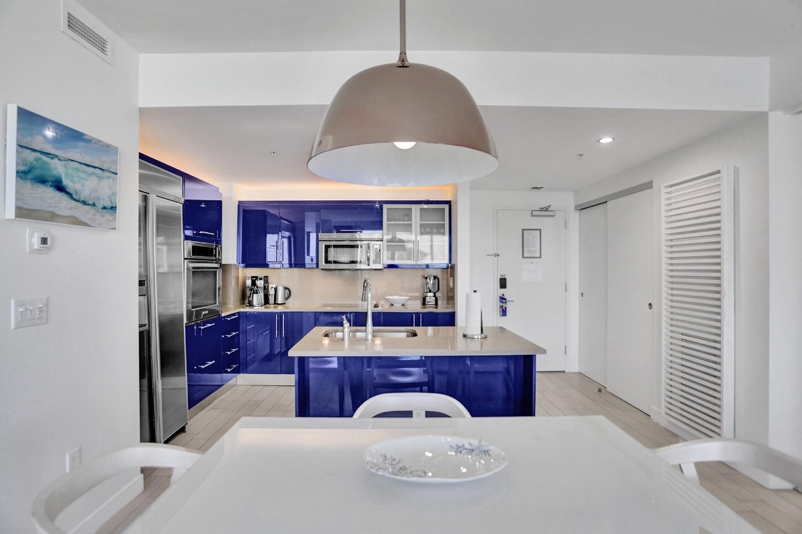 3101 Bayshore Drive 1807