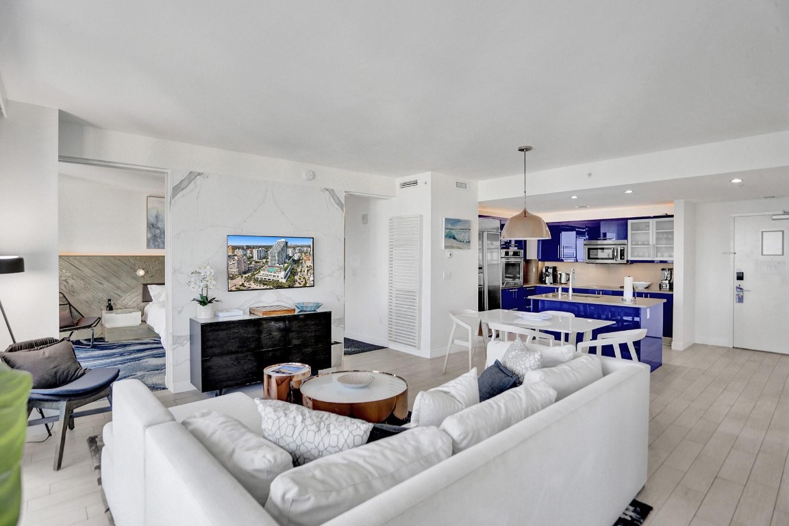 3101 Bayshore Drive 1807