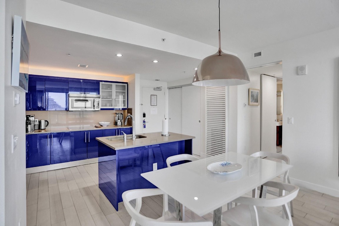 3101 Bayshore Drive 1807