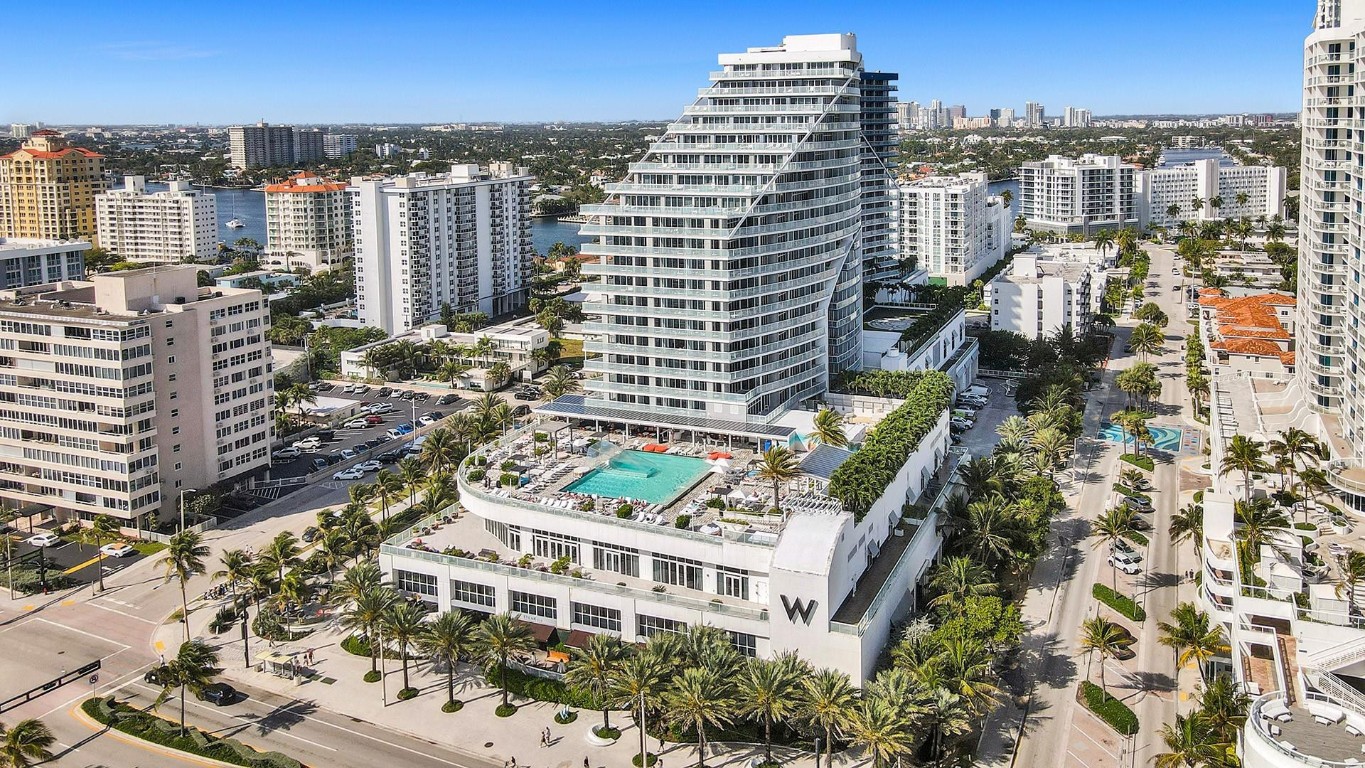 3101 Bayshore Drive 1807