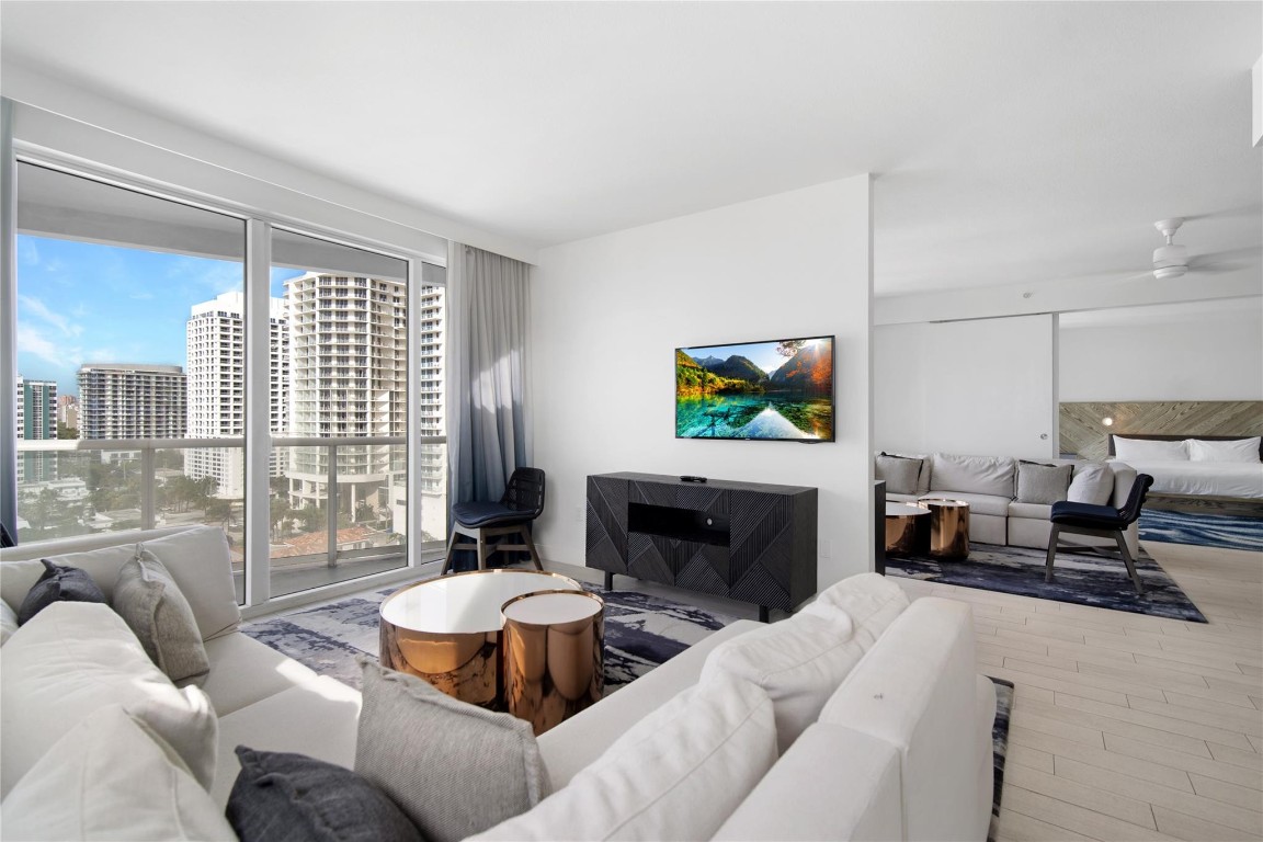 3101 Bayshore Dr 1102