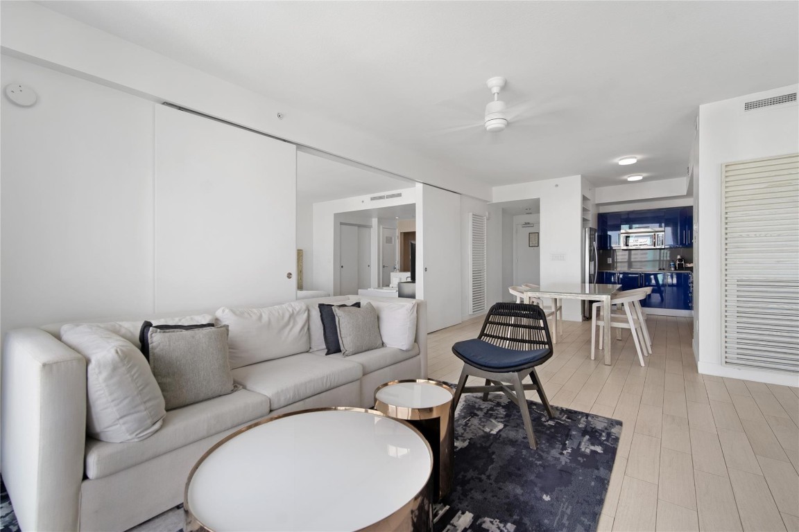 3101 Bayshore Dr 1102