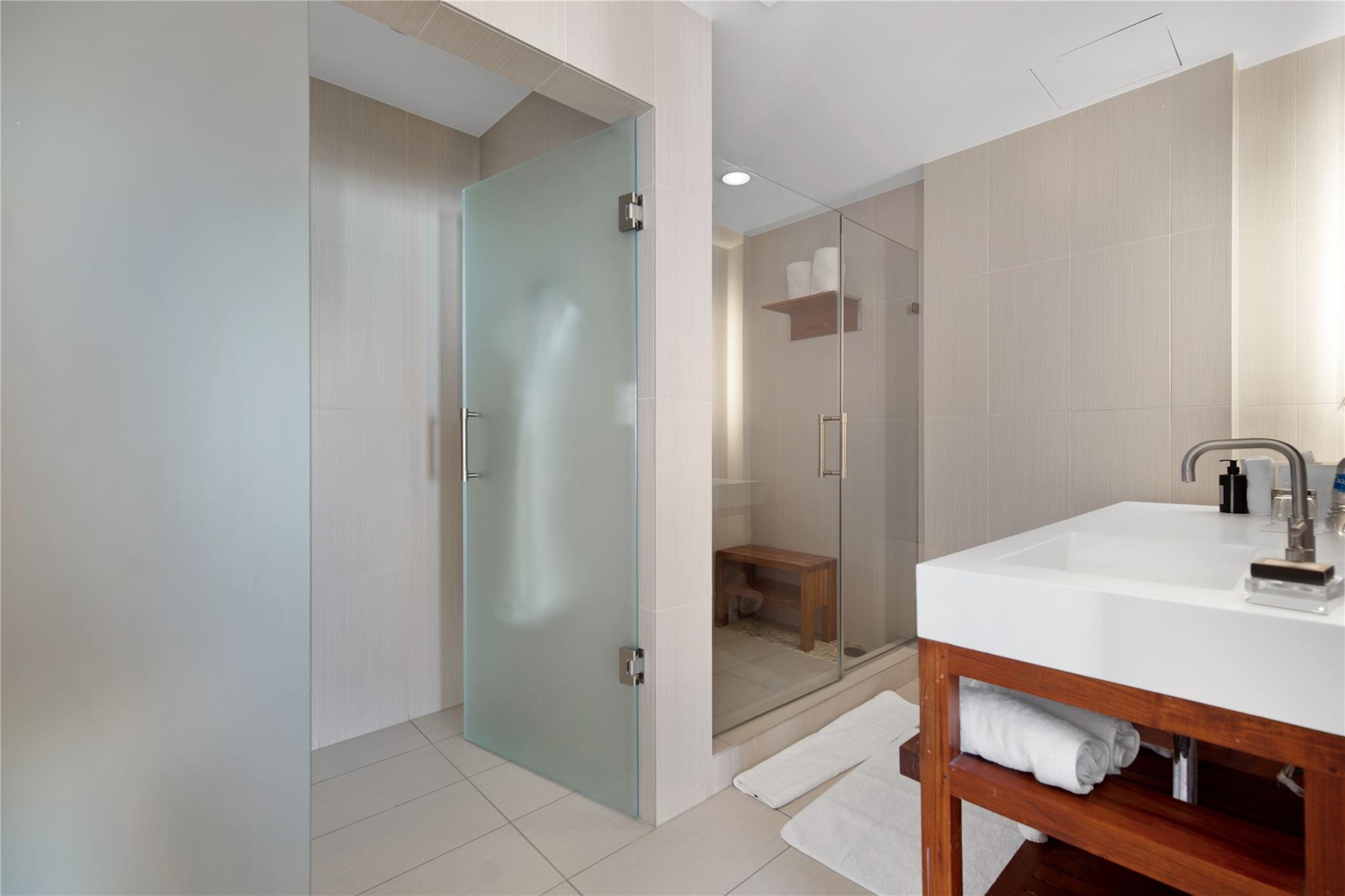 3101 Bayshore Dr 1102