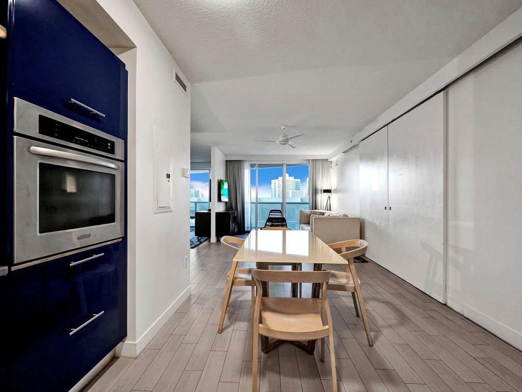 3101 Bayshore Dr 602