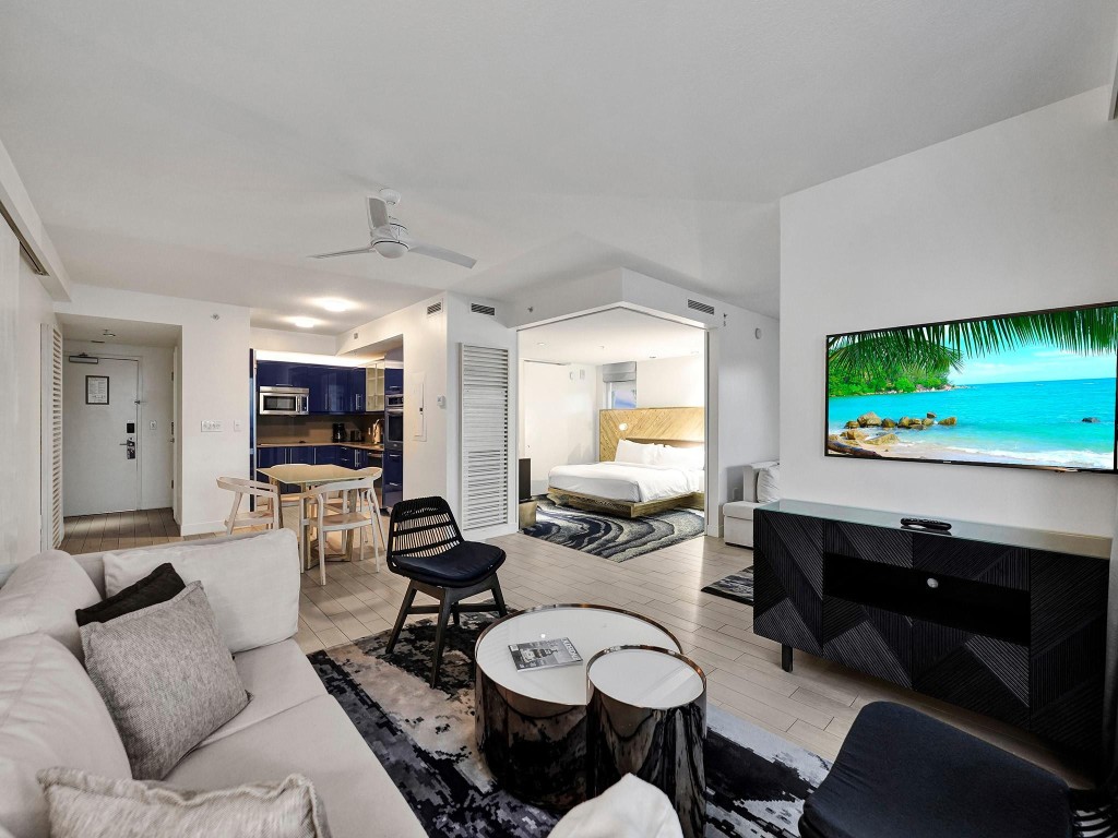 3101 Bayshore Dr 602