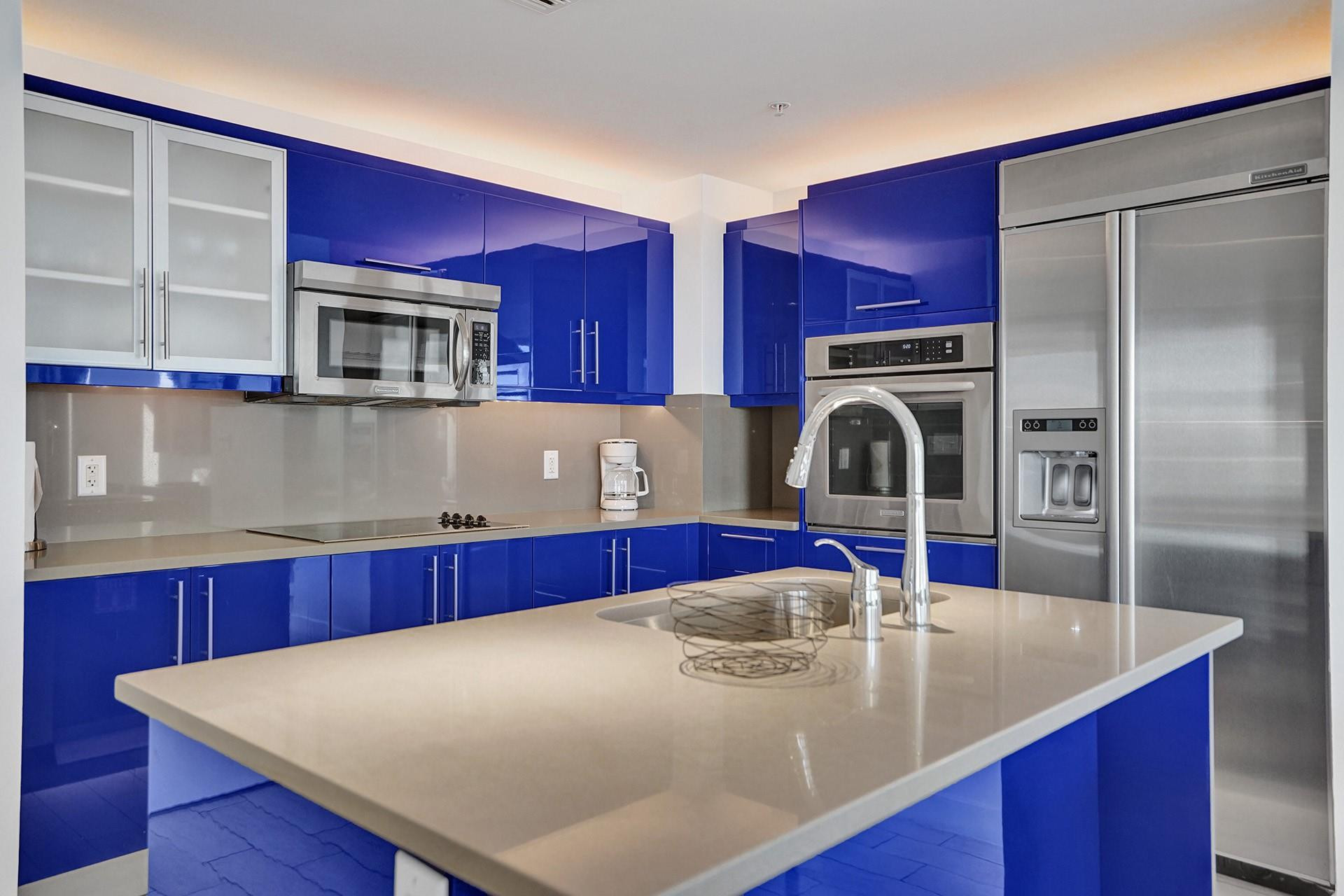 3101 Bayshore Dr 705