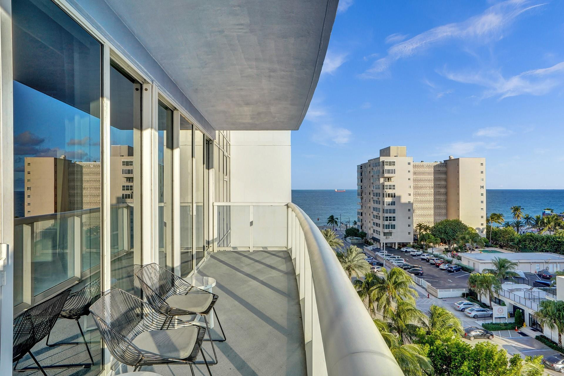 3101 Bayshore Dr 705