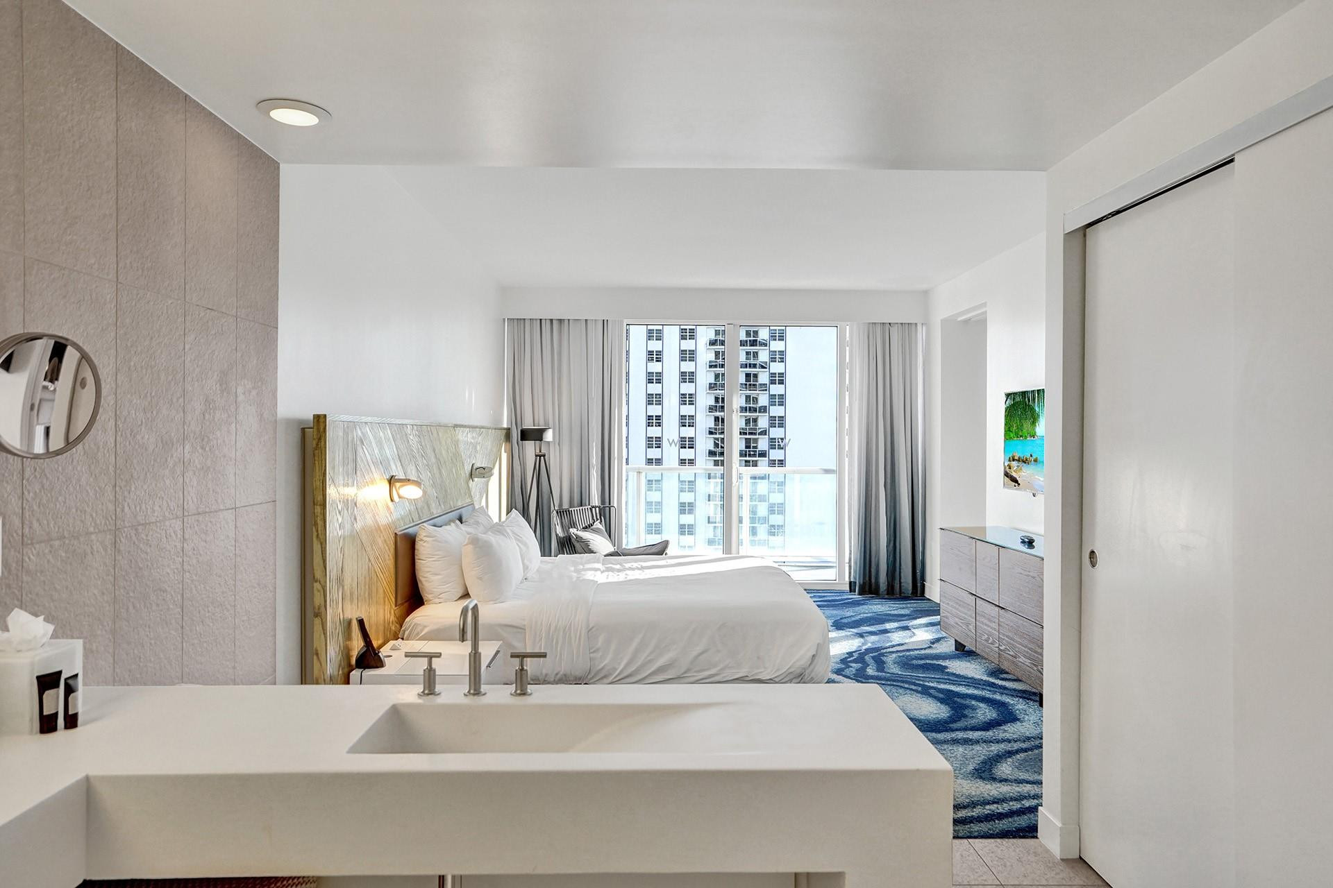 3101 Bayshore Dr 705