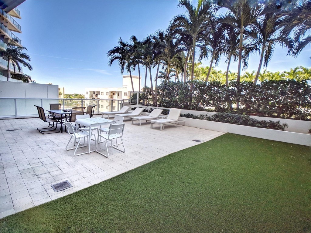 3101 Bayshore Dr 506