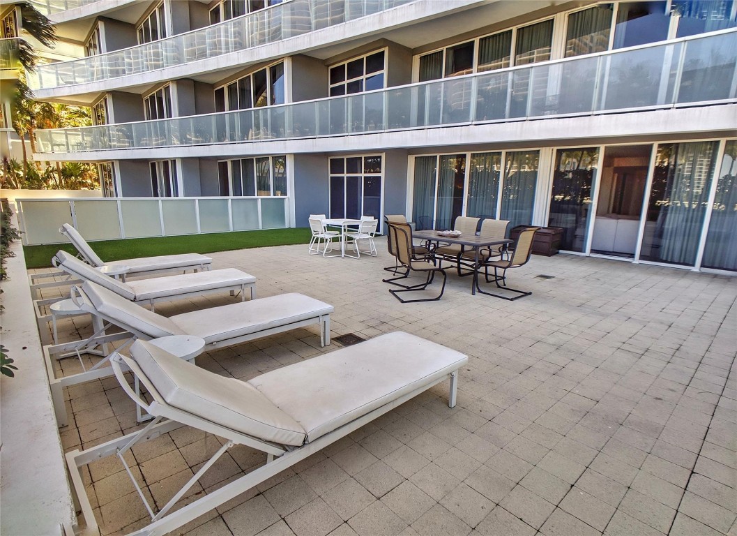 3101 Bayshore Dr 506