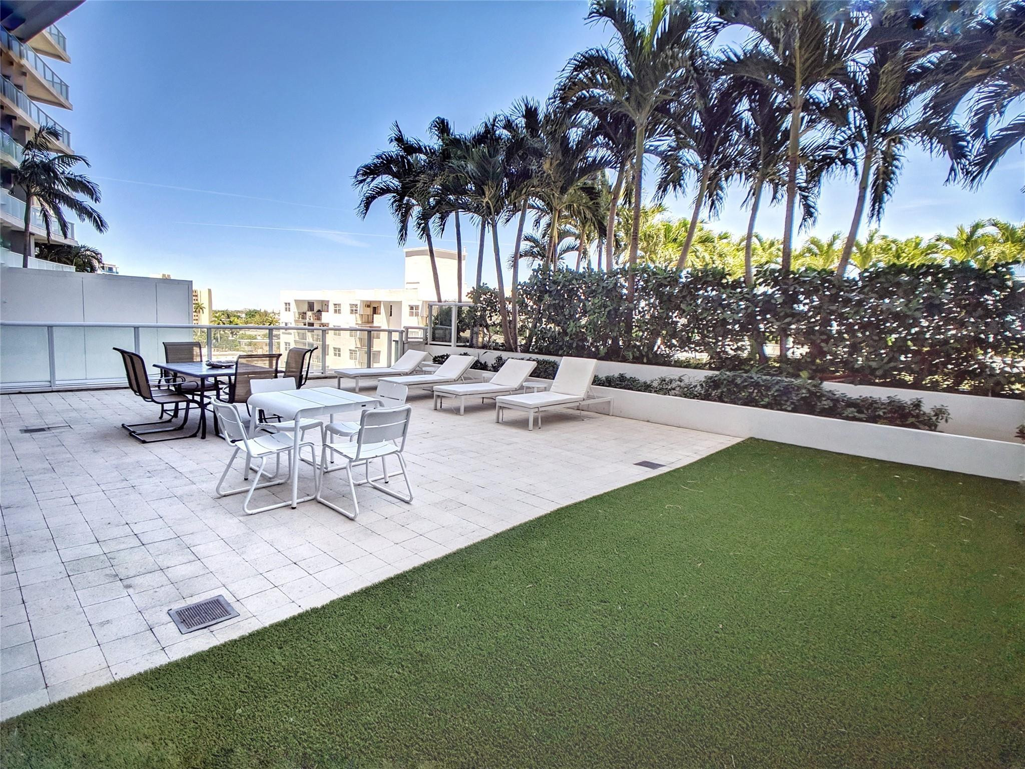 3101 Bayshore Dr 506