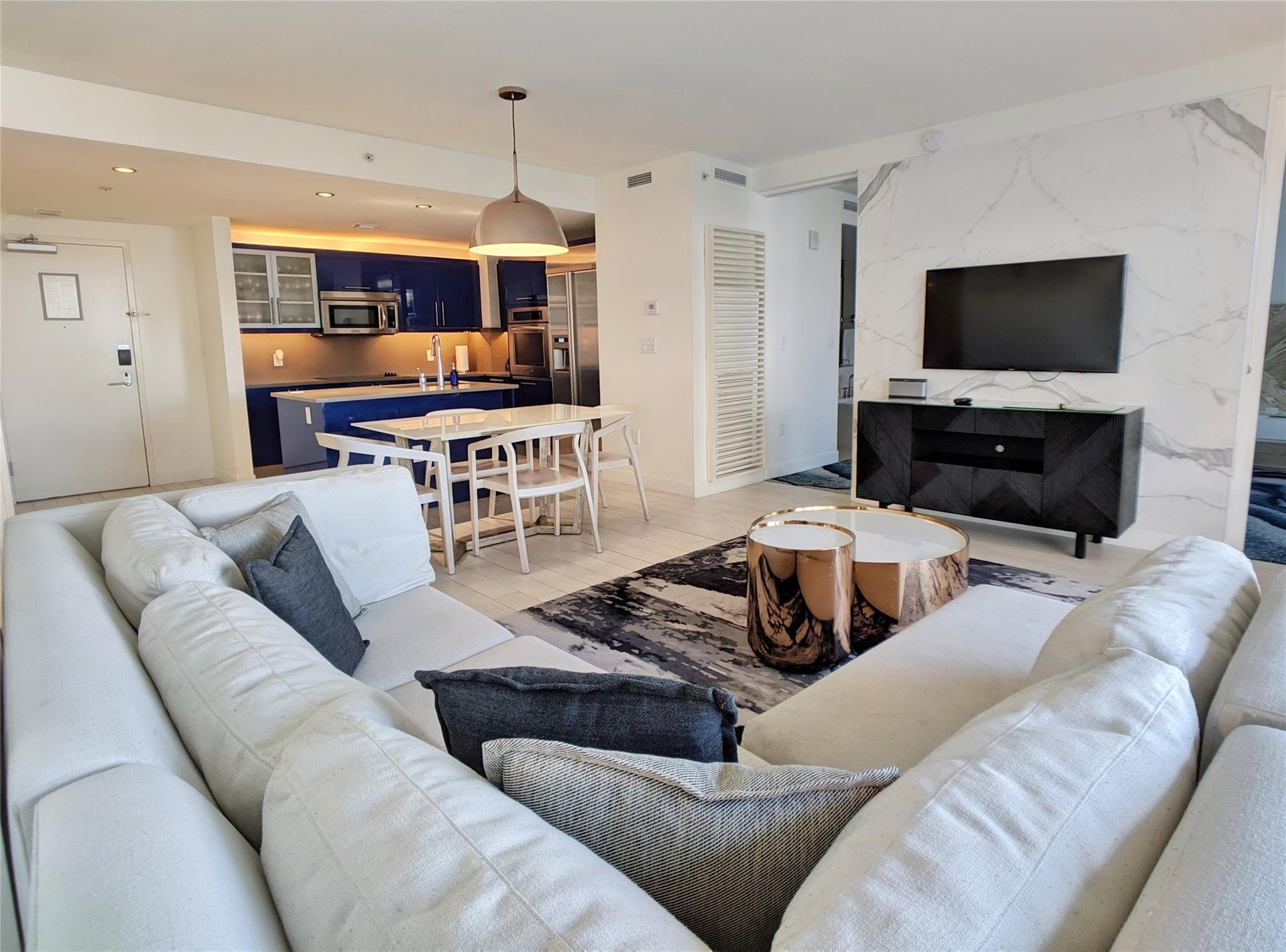 3101 Bayshore Dr 506