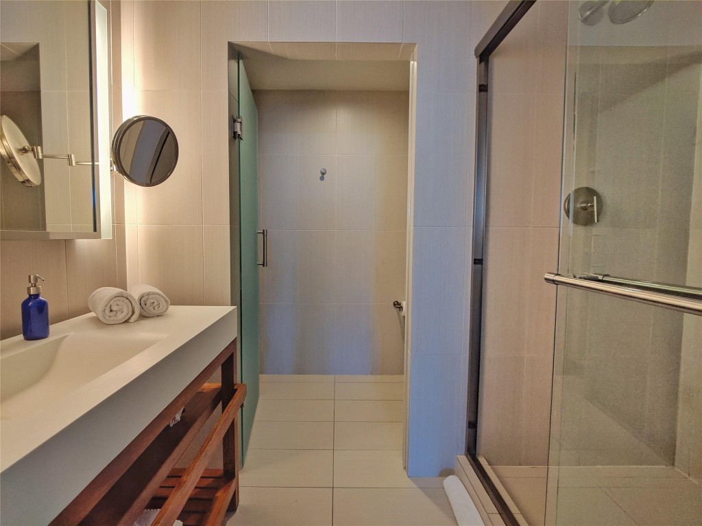 3101 Bayshore Dr 506