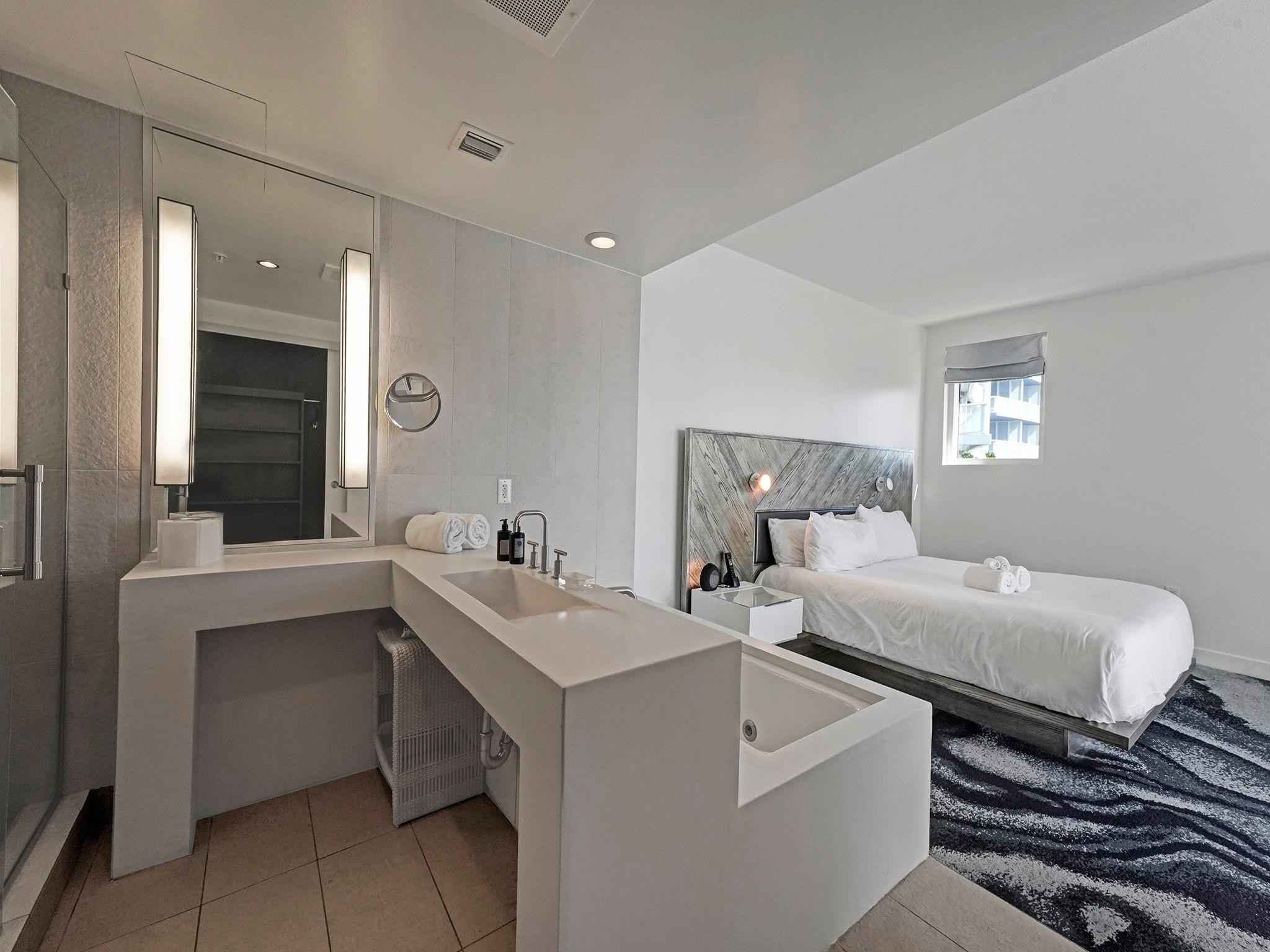 3101 Bayshore Dr 709