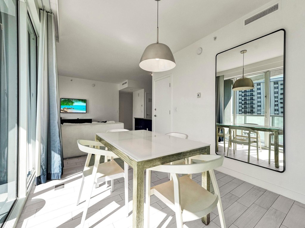 3101 Bayshore Dr 709