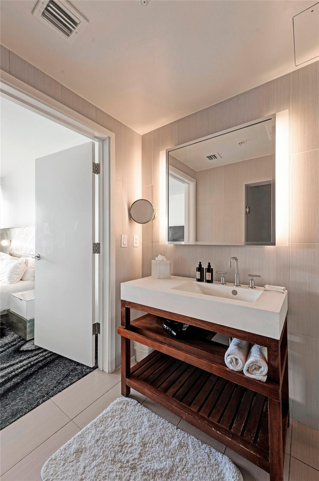 3101 Bayshore Dr 709