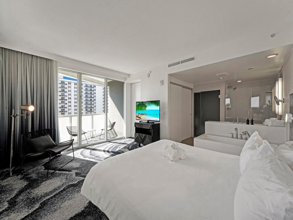 3101 Bayshore Dr 709