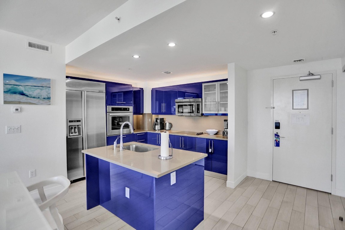 3101 Bayshore Dr 1707